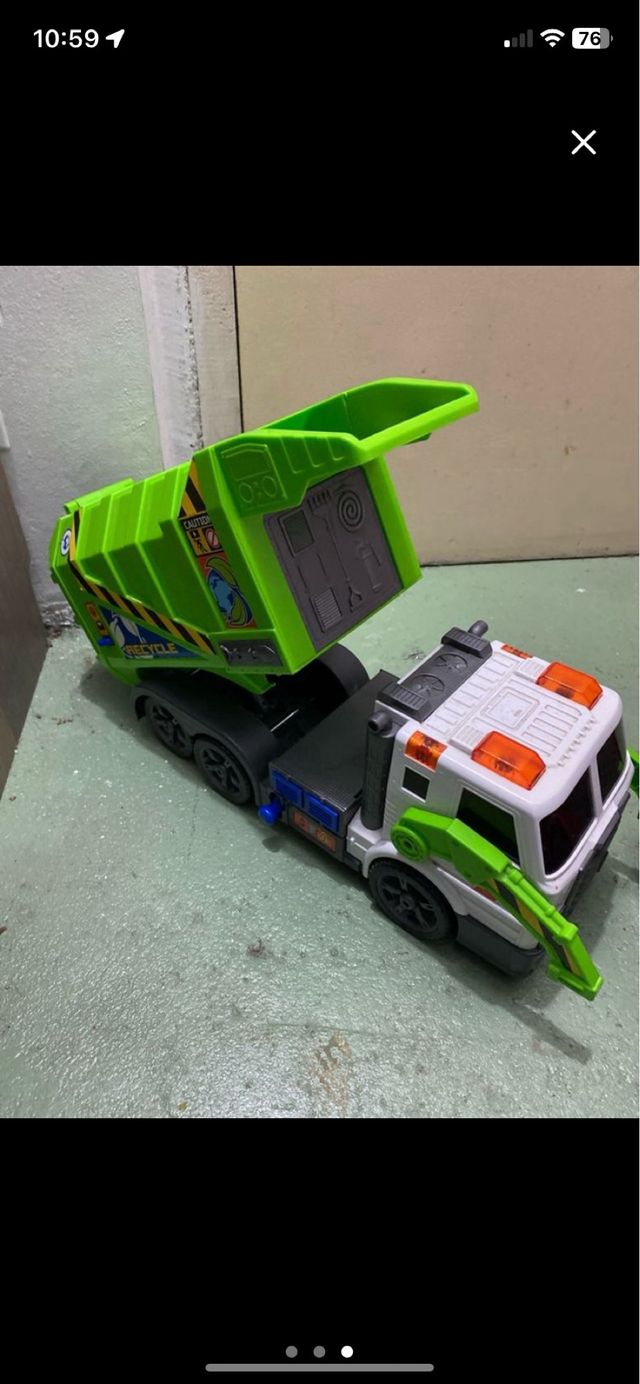 Camión de basura grande de juguete