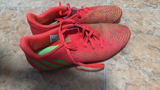 Botas de fútbol Adidas Talla 42 Rojas