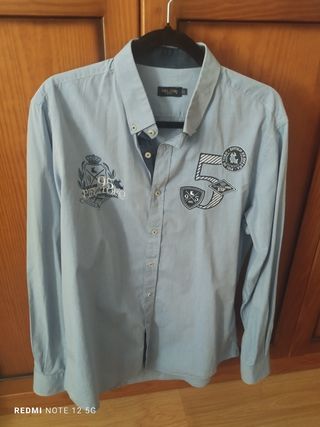 Camisa Piel de Toro Talla XL aunque no muy grande

