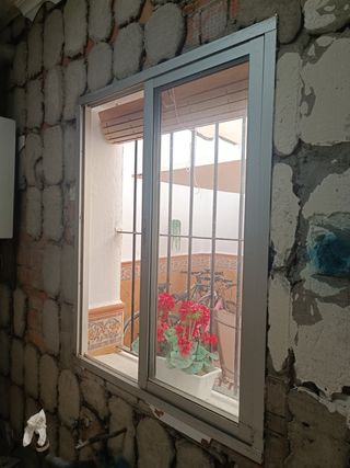 Ventana corredera aluminio 125x100 cm