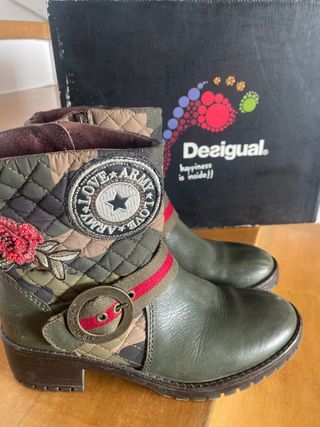 Botas Desigual T.37 estilo militar