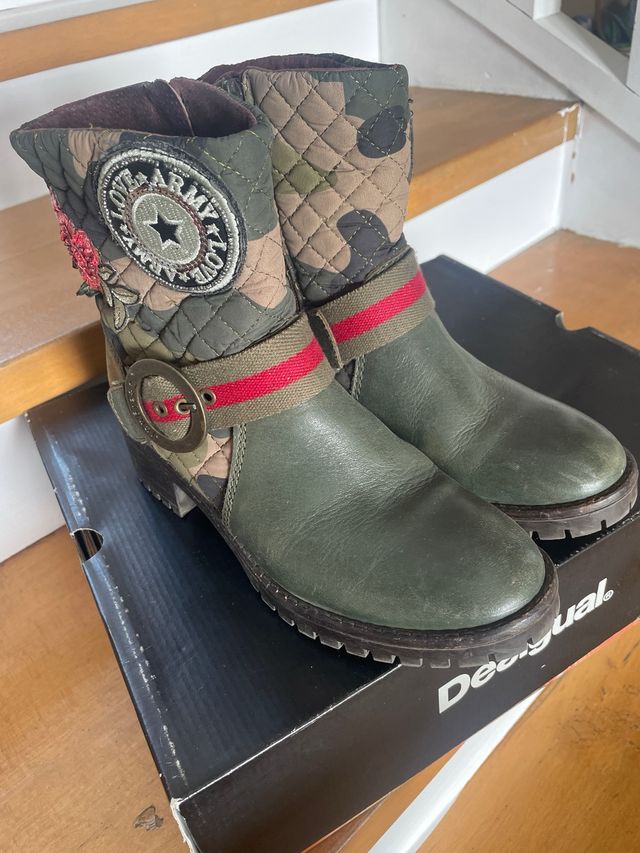Botas Desigual T.37 estilo militar