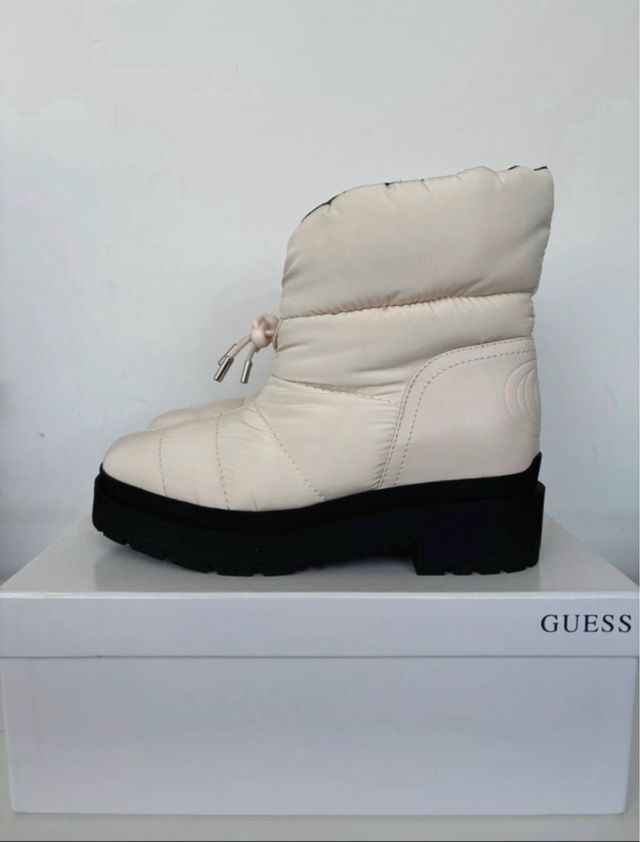 Botas Guess Beige Talla 38