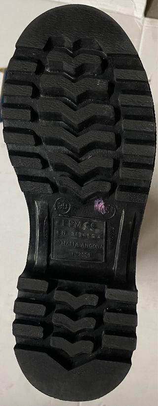 Bota de goma de seguridad negra