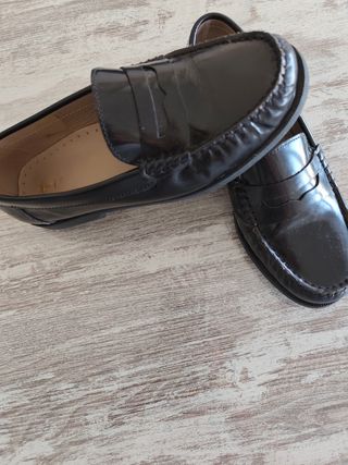 Zapatos de comunión negros talla 36. Usados 2h.
