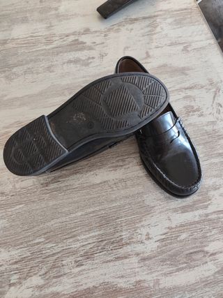 Zapatos de comunión negros talla 36. Usados 2h.