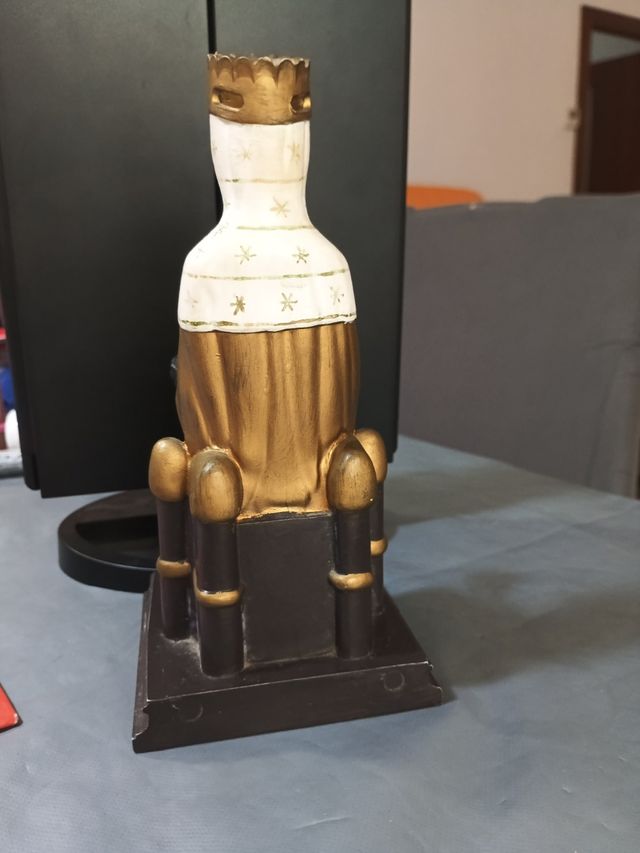 Virgen de Montserrat Negra