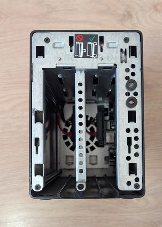 Lenovo Iomega ix2 — NAS de 2 bahías, para Reparar