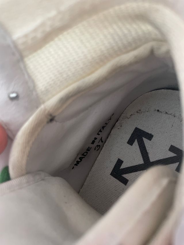 Sneakers Off-White Off-Court 3.0