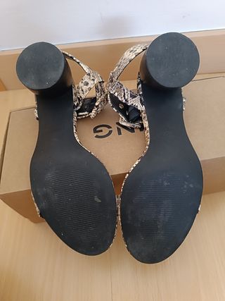 Sandalias Uterqüe Piel Animal Print. Con tara!
