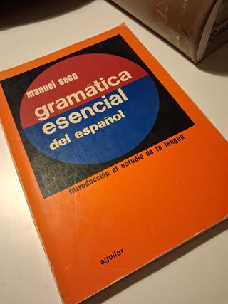 Gramatica Esencial Del Español