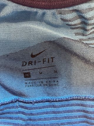 Conjunto 2 Tops Deportivos Nike Mujer