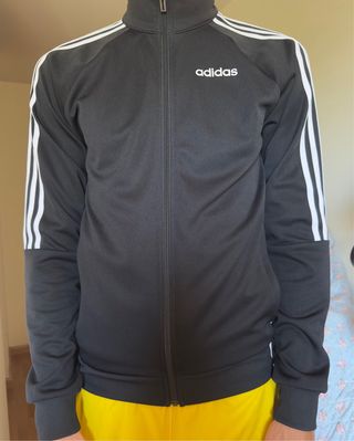 Chaqueta deportiva Adidas negra