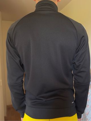 Chaqueta deportiva Adidas negra