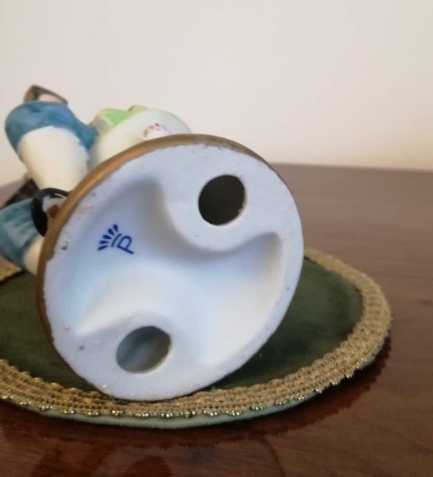 4 Porcellane Arredo Figure XX Secolo