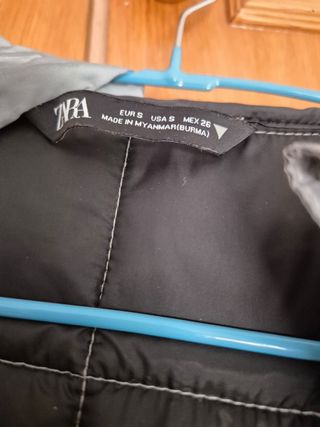 Chaqueta Zara Gris Plata con Capucha Talla S