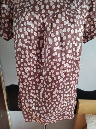 Blusa de viscosa con lunares