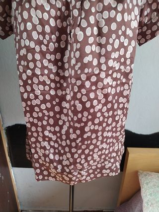 Blusa de viscosa con lunares