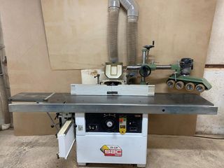 Maquinaria de carpintería.