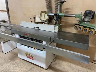 Maquinaria de carpintería.