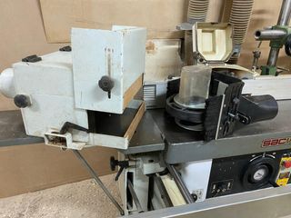 Maquinaria de carpintería.