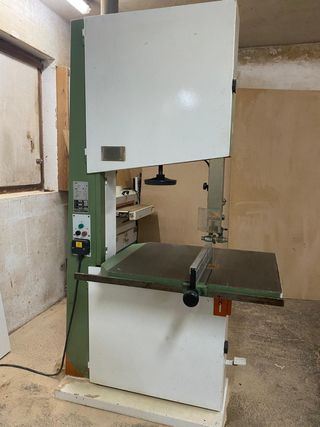 Maquinaria de carpintería.