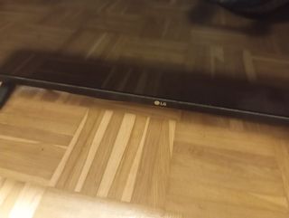 Televisión LG Smart TV Negra 75x 45
32 pulgadas