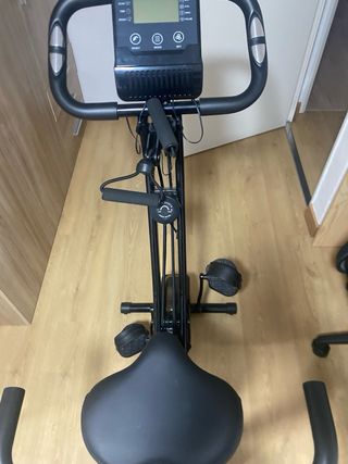 Bicicleta Estática Ajustable Negra