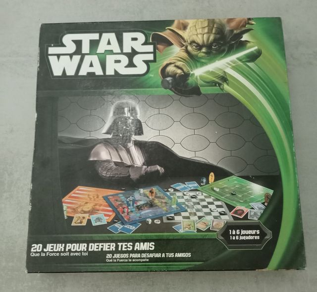 Set di giochi da tavolo ed elettronici