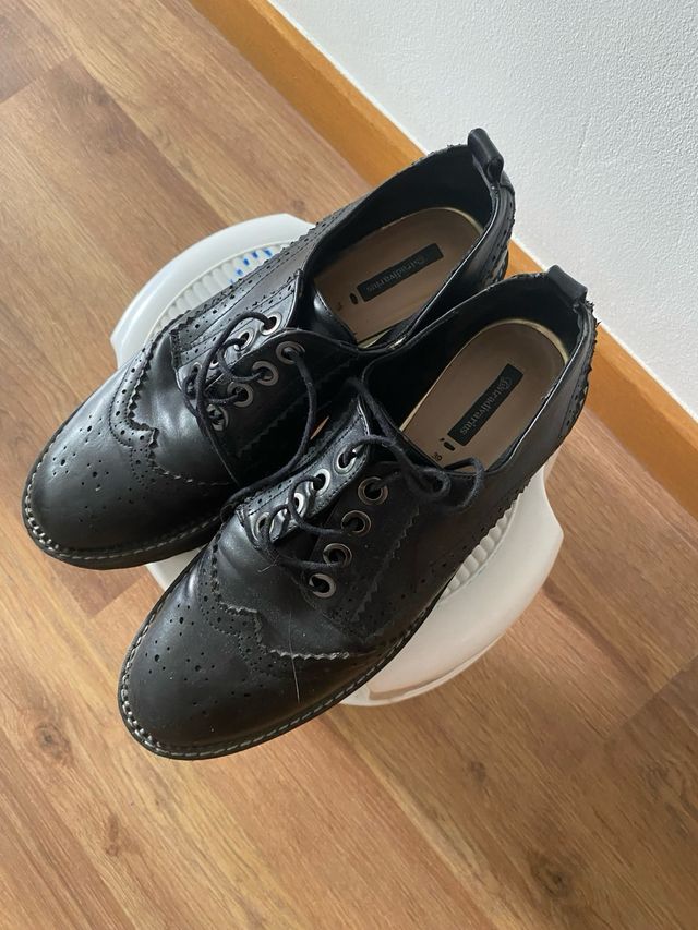 Zapatos Stradivarius negros