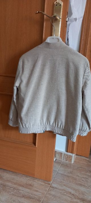 Chaqueta niño beige
