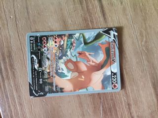 Carta Pokémon Charizard V 154/172