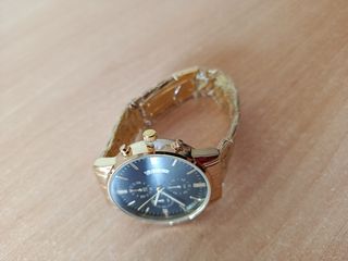 Reloj Geneva Cuarzo Lujo Calendario Dorado Negro
