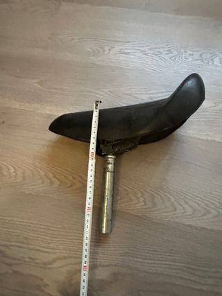 Sillín Banana Negro