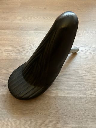 Sillín Banana Negro