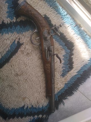 Pistola mosquetón antigua