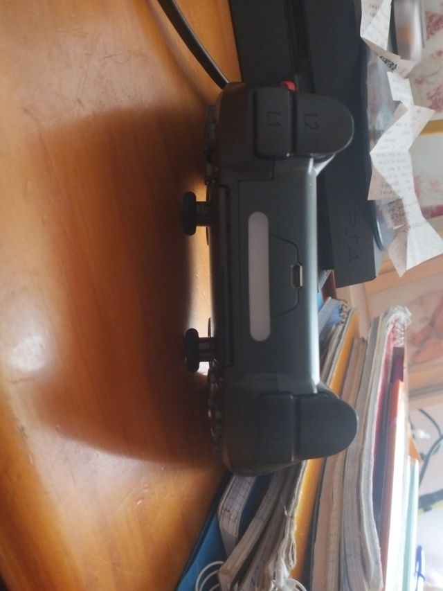 Mando inalámbrico negro