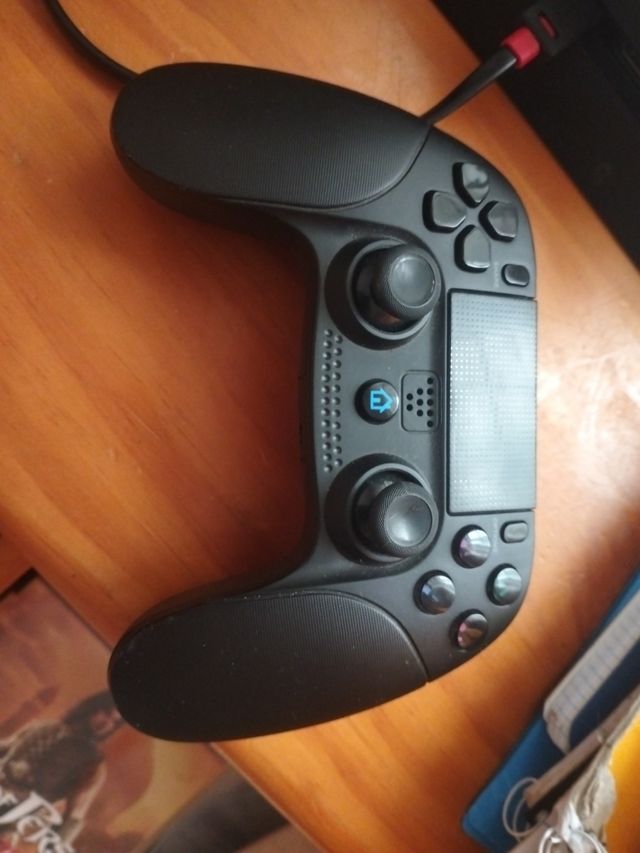 Mando inalámbrico negro