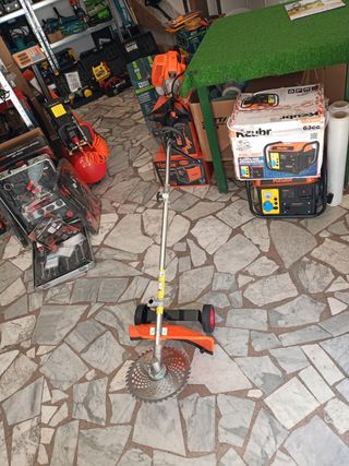 Tagliaerba a scoppio 52cc con ruote