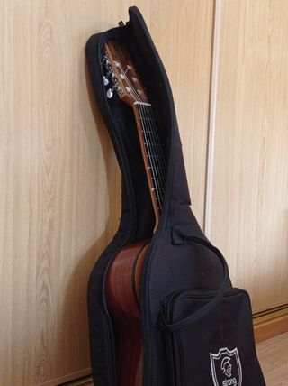 Guitarra Admira Infante como nueva