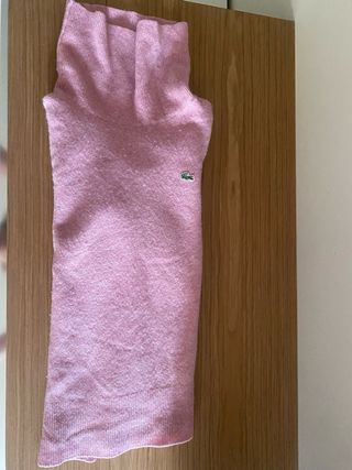 Jersey rosa cuello alto 
talla muy pequeño