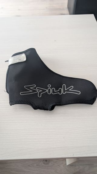 Cubrebotas ciclismo Spiuk negros talla M/L. 