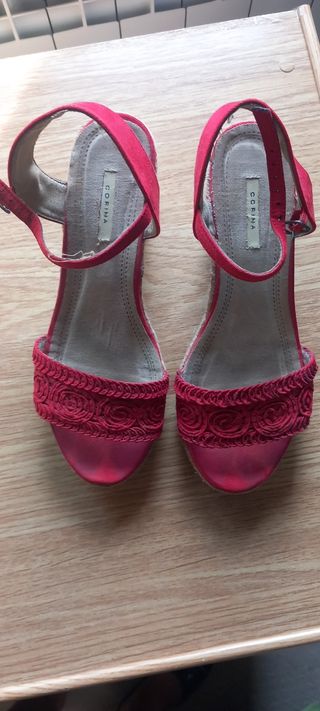 Esparteñas rojas con cuña