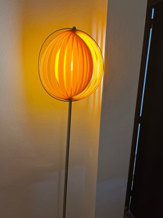 Lámpara estilo Verner Panton