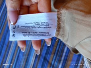 Pantaloni beige con cintura