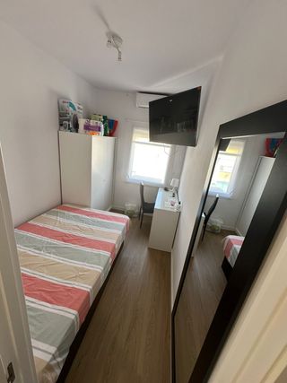 Habitación doble en Cornella, gastos incluidos