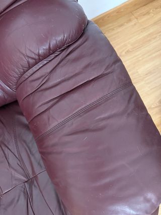 lote de dos sillones de piel marrón