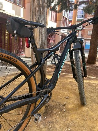 Bici Orbea Oiz H30 Talla M doble suspensión 
