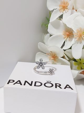Anillo Pandora Talla 54 Flores Circonitas