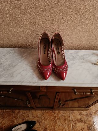 Zapatos Pitillos rojos talla 37